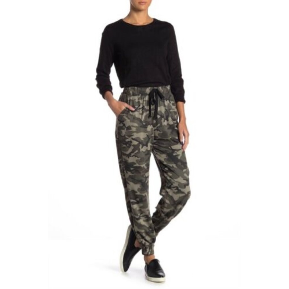 Know One Cares Nordstrom Camo Army Joggers PANTS